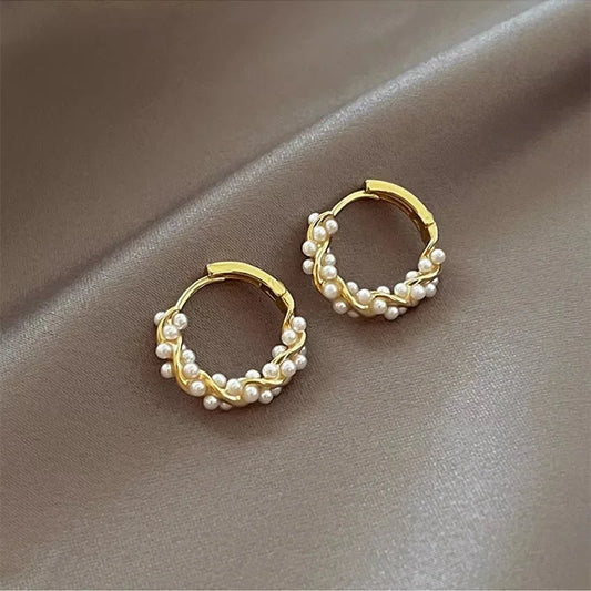 Temperament Circle Pearl Earrings